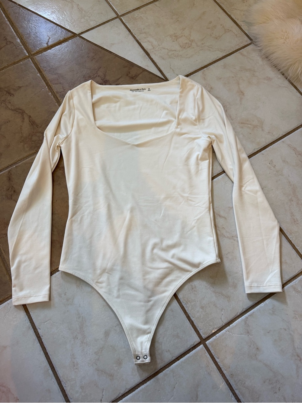 Abercrombie & Fitch Soft A&E Collection White Scoop Neck Long Sleeve Bodysuit